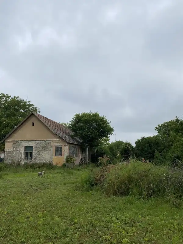 Eladó családi ház, Apostag 2 szoba 76 m² 12 M Ft