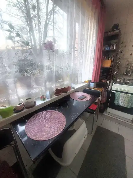 Eladó panellakás, Dunaújváros 2 szoba 47 m² 23.9 M Ft