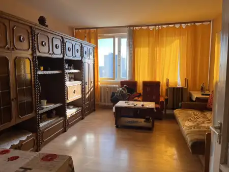 Eladó panellakás, Dunaújváros 1 szoba 30 m² 19.9 M Ft