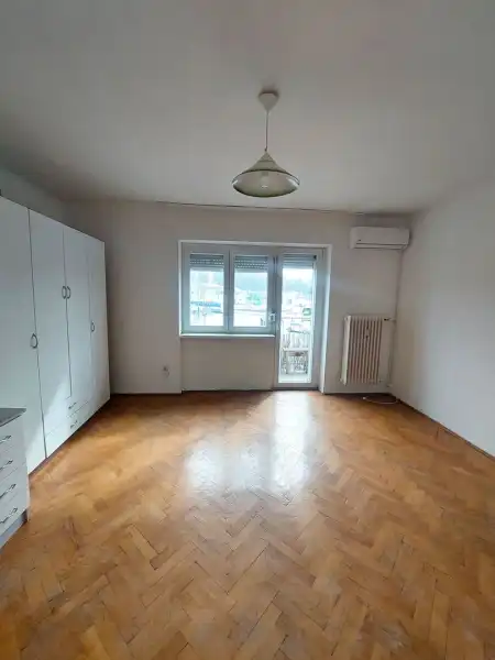 Eladó téglalakás, Dunaújváros 1 szoba 36 m² 29.9 M Ft