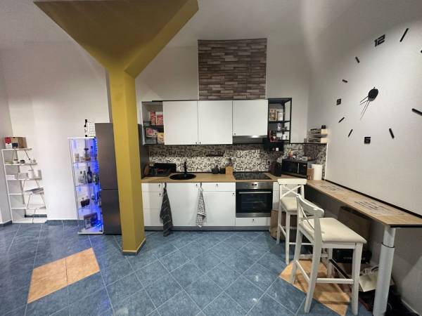 eladó téglalakás, Dunaújváros