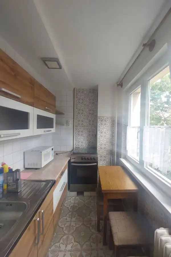 Kiadó panellakás, Dunaújváros 2 szoba 57 m² 160 E Ft/hó